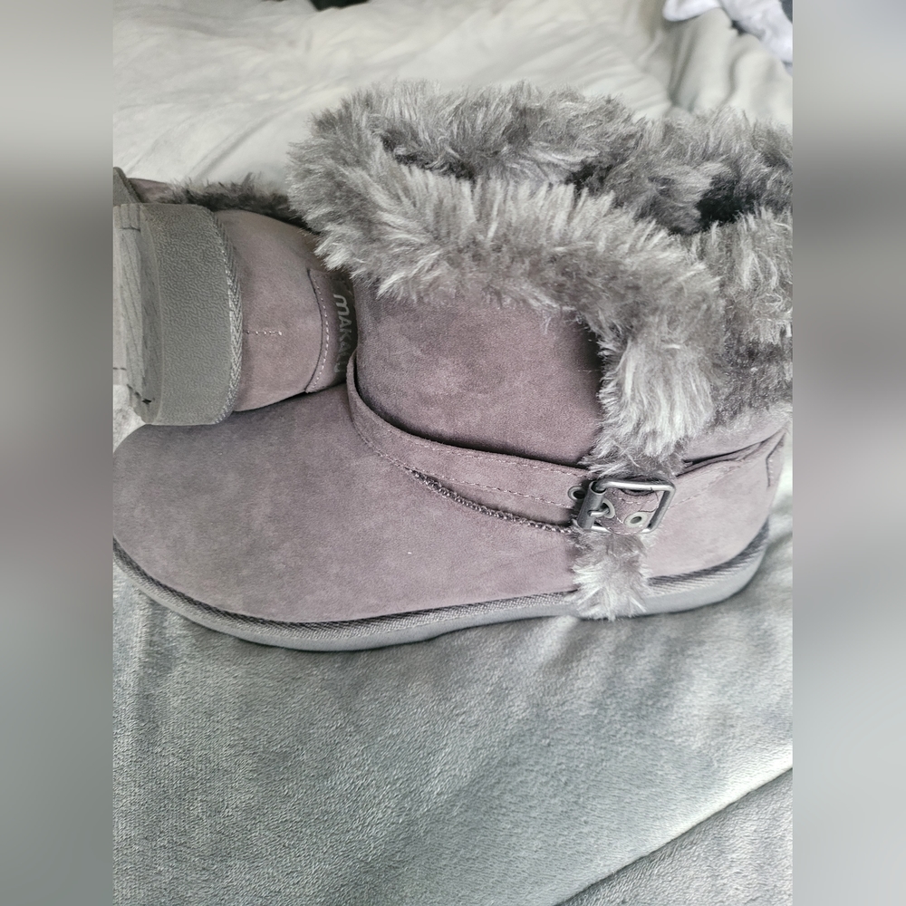 Makalu Faux Fur Lined Ankle Boots NWOT